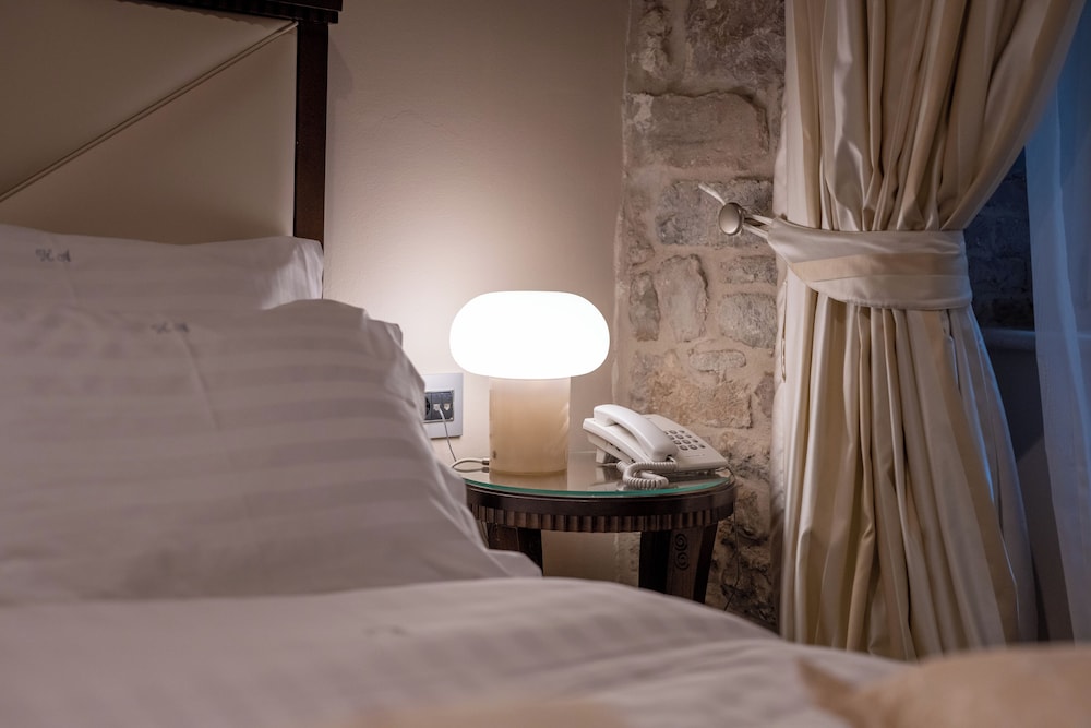Heritage Hotel Antique Split — Hotel rooms in Split, Split-Dalmatia