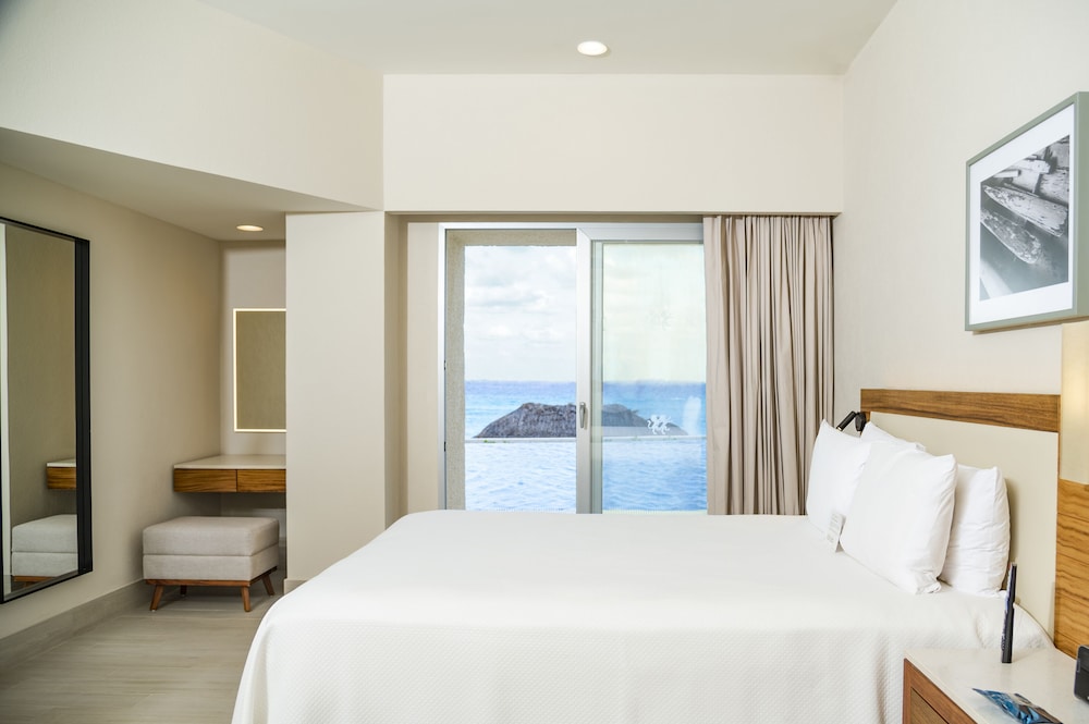 Emporio Cancun Optional All Inclusive — Hotel rooms in Cancun, Quintana Roo