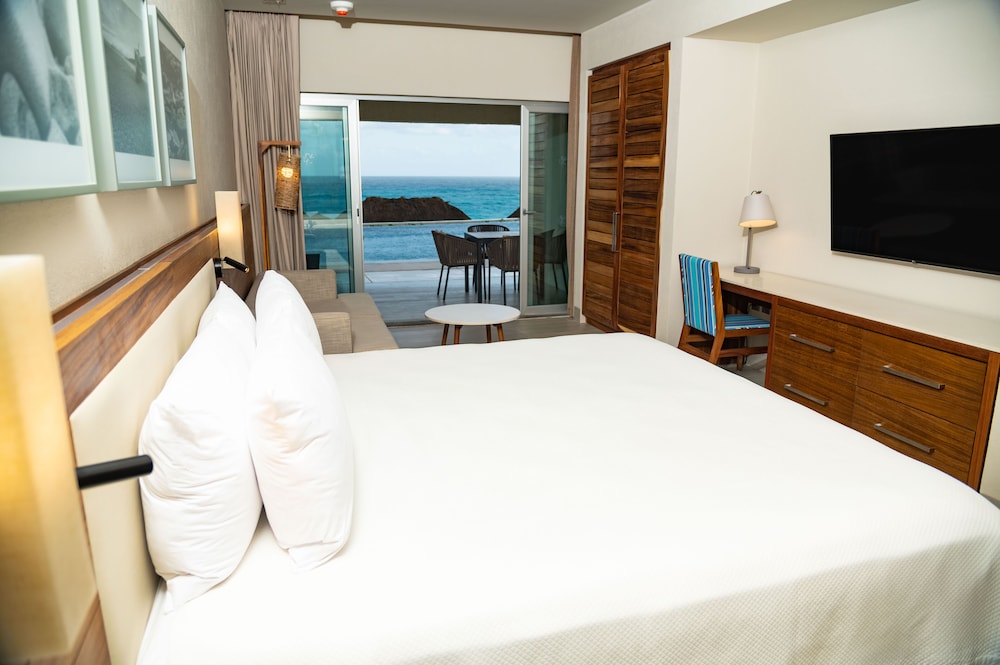 Emporio Cancun Optional All Inclusive — Hotel rooms in Cancun, Quintana Roo