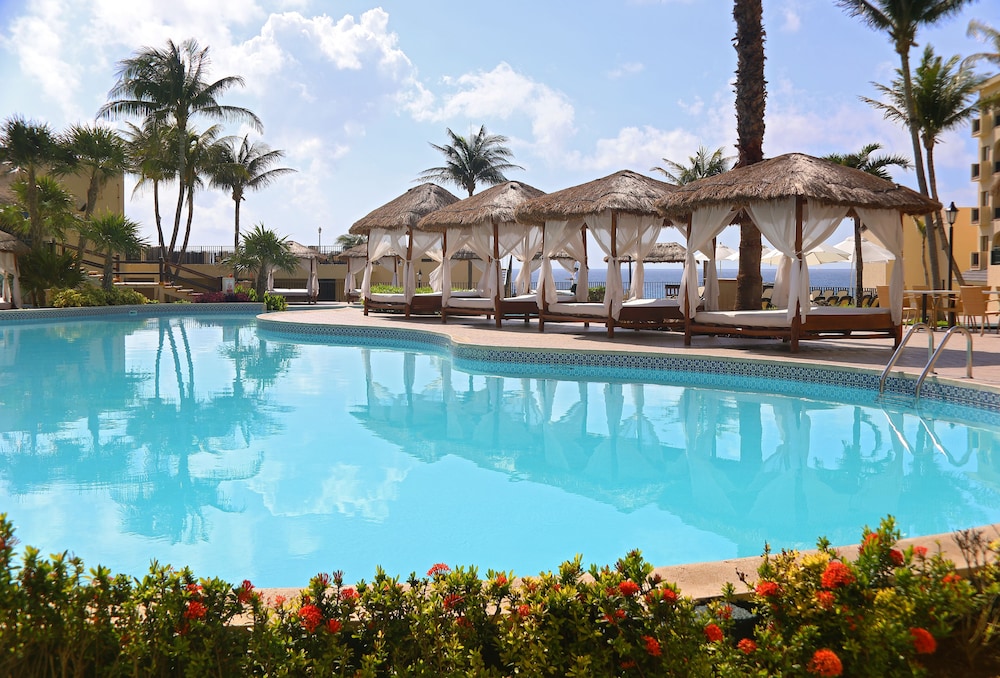 Emporio Cancun Optional All Inclusive — Swimming pool in Cancun, Quintana Roo