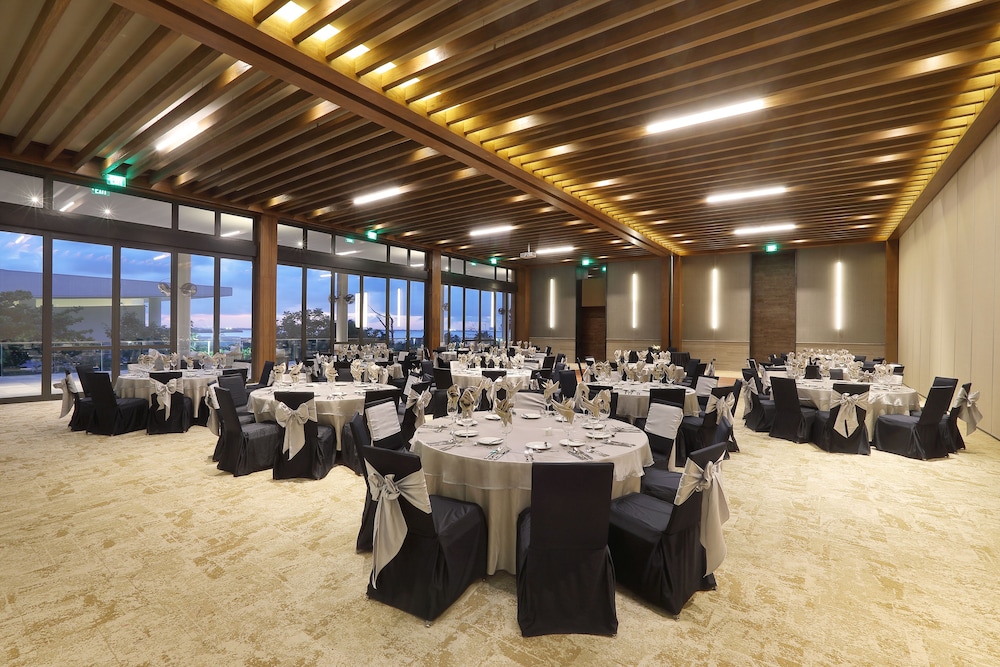 Emporio Cancun Optional All Inclusive — Restaurant & bars in Cancun, Quintana Roo