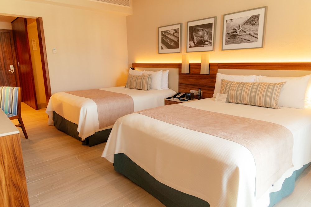 Emporio Cancun Optional All Inclusive — Hotel rooms in Cancun, Quintana Roo