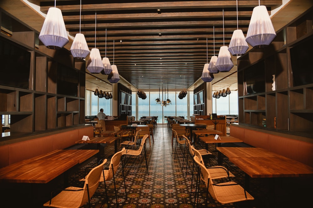 Emporio Cancun Optional All Inclusive — Restaurant & bars in Cancun, Quintana Roo