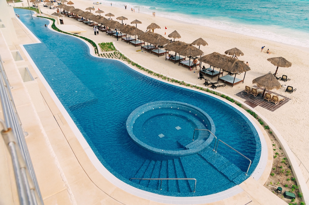 Emporio Cancun Optional All Inclusive — Swimming pool in Cancun, Quintana Roo