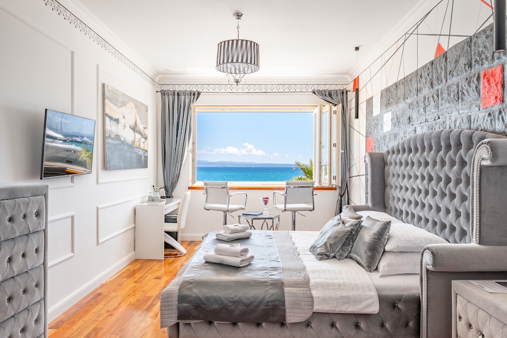 Galeria Valeria Seaside Downtown - MAG Quaint & Elegant Boutique Hotel — Hotel rooms in Split, Split-Dalmatia