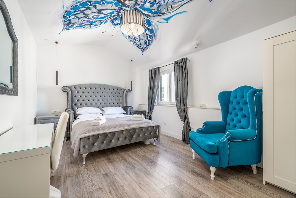 Galeria Valeria Seaside Downtown - MAG Quaint & Elegant Boutique Hotel — Hotel rooms in Split, Split-Dalmatia