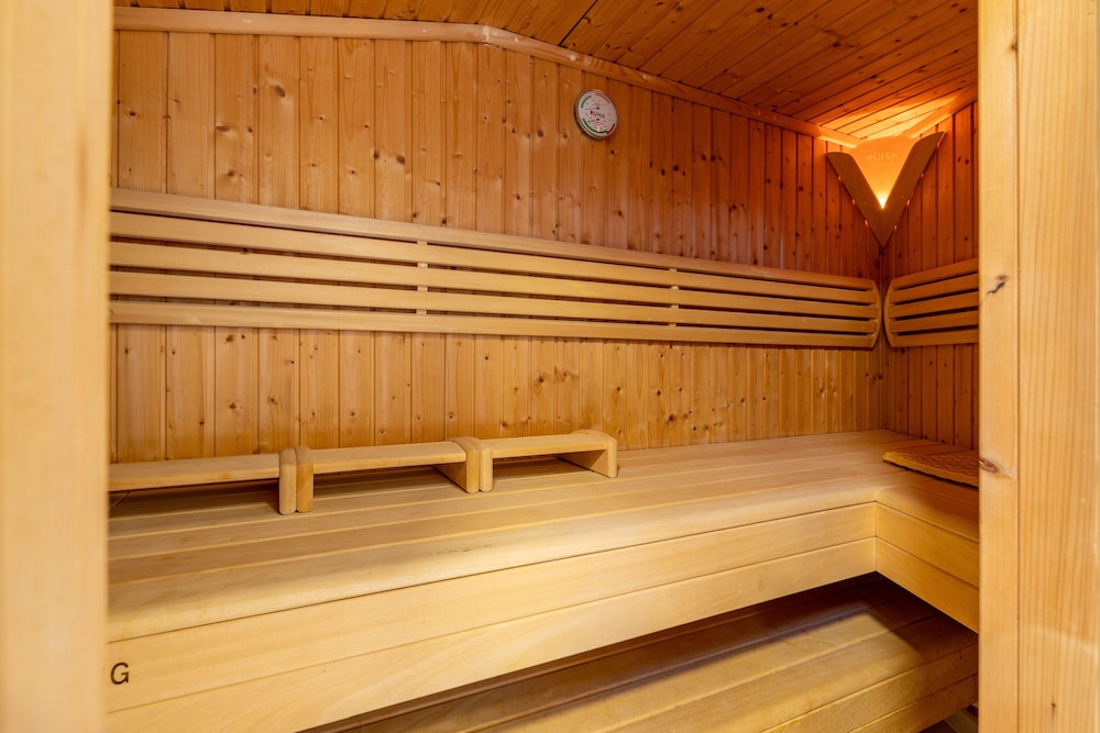 Galeria Valeria Seaside Downtown - MAG Quaint & Elegant Boutique Hotel — Spa in Split, Split-Dalmatia