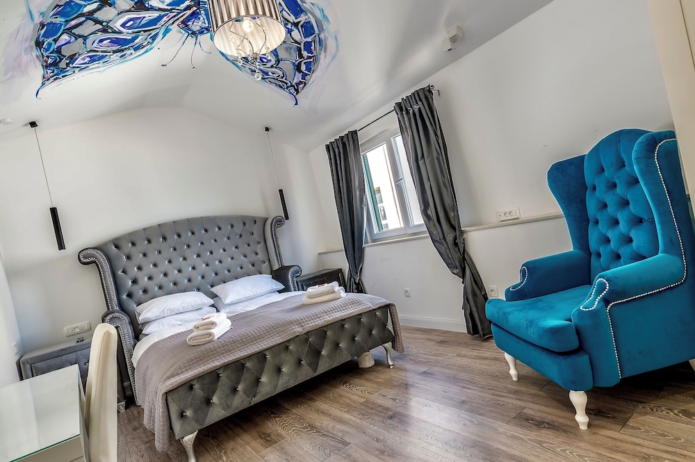 Galeria Valeria Seaside Downtown - MAG Quaint & Elegant Boutique Hotel — Hotel rooms in Split, Split-Dalmatia