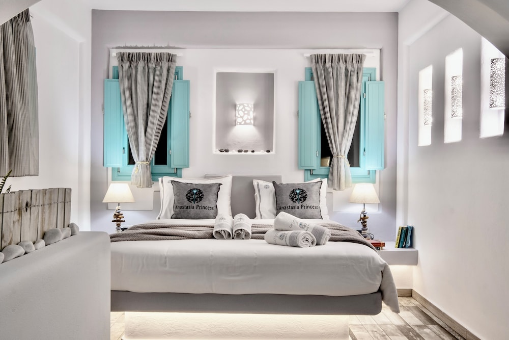 Anastasia Princess Luxury Beach Residence, Adults Only — Hotel rooms in Perissa, South Aegean
