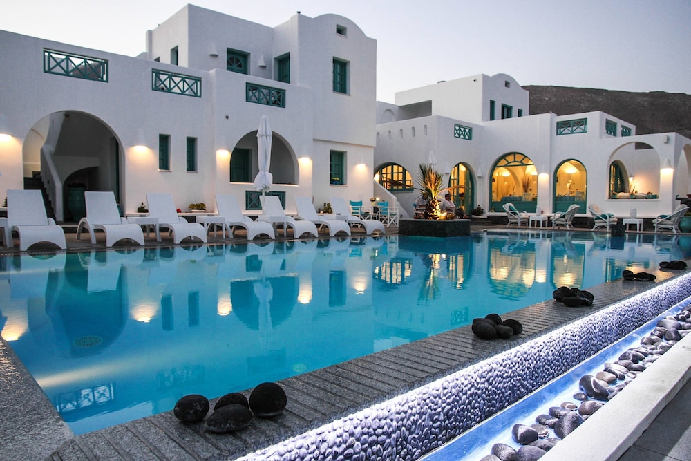 Anastasia Princess Luxury Beach Residence, Adults Only — Swimming pool in Perissa, South Aegean