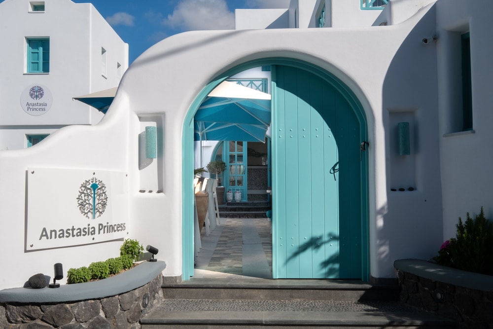 Anastasia Princess Luxury Beach Residence, Adults Only — Hotel building in Perissa, South Aegean