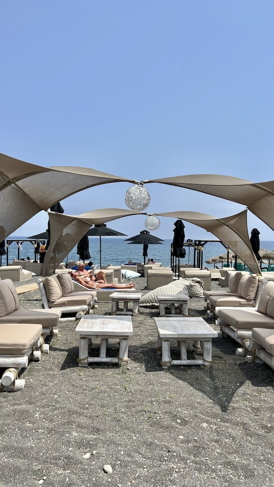 Anastasia Princess Luxury Beach Residence, Adults Only — Beach in Perissa, South Aegean