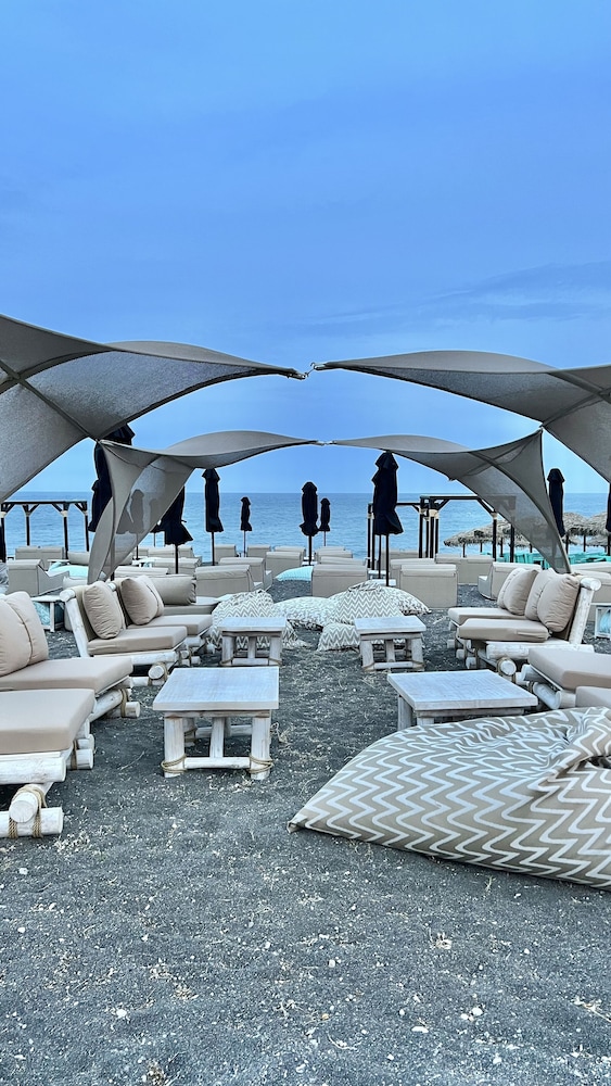 Anastasia Princess Luxury Beach Residence, Adults Only — Beach in Perissa, South Aegean