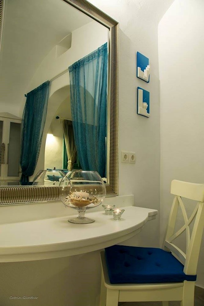 Anastasia Princess Luxury Beach Residence, Adults Only — Hotel rooms in Perissa, South Aegean