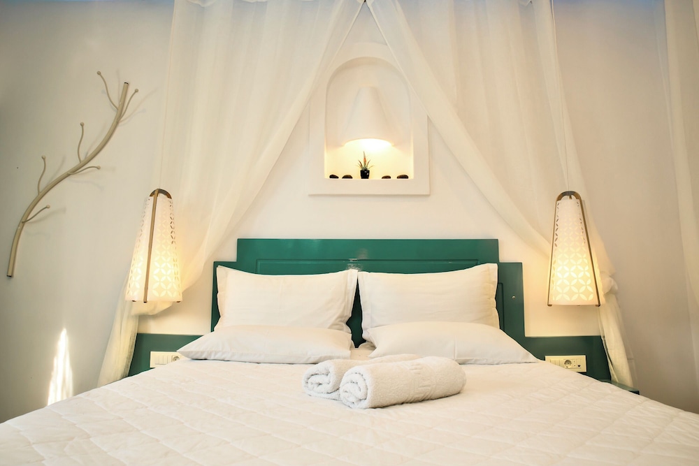 Anastasia Princess Luxury Beach Residence, Adults Only — Hotel rooms in Perissa, South Aegean