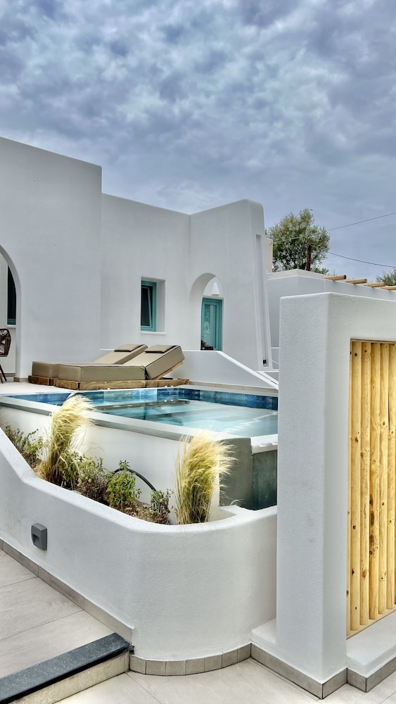 Anastasia Princess Luxury Beach Residence, Adults Only — Swimming pool in Perissa, South Aegean