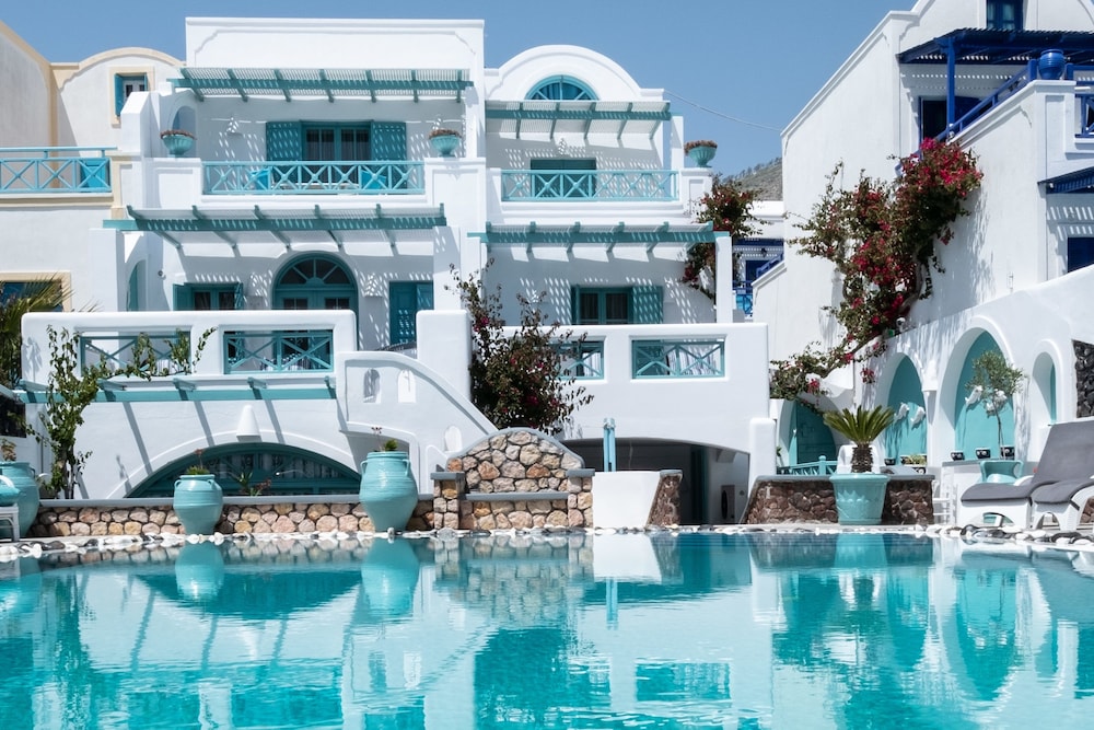 Anastasia Princess Luxury Beach Residence, Adults Only — Swimming pool in Perissa, South Aegean
