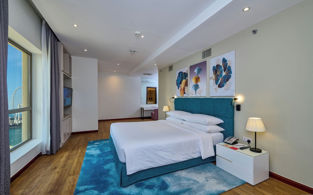 Ramada Hotel and Suites by Wyndham Dubai JBR — Hotel rooms in Dubai