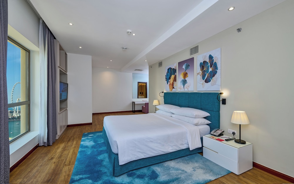 Ramada Hotel and Suites by Wyndham Dubai JBR — Hotel rooms in Dubai