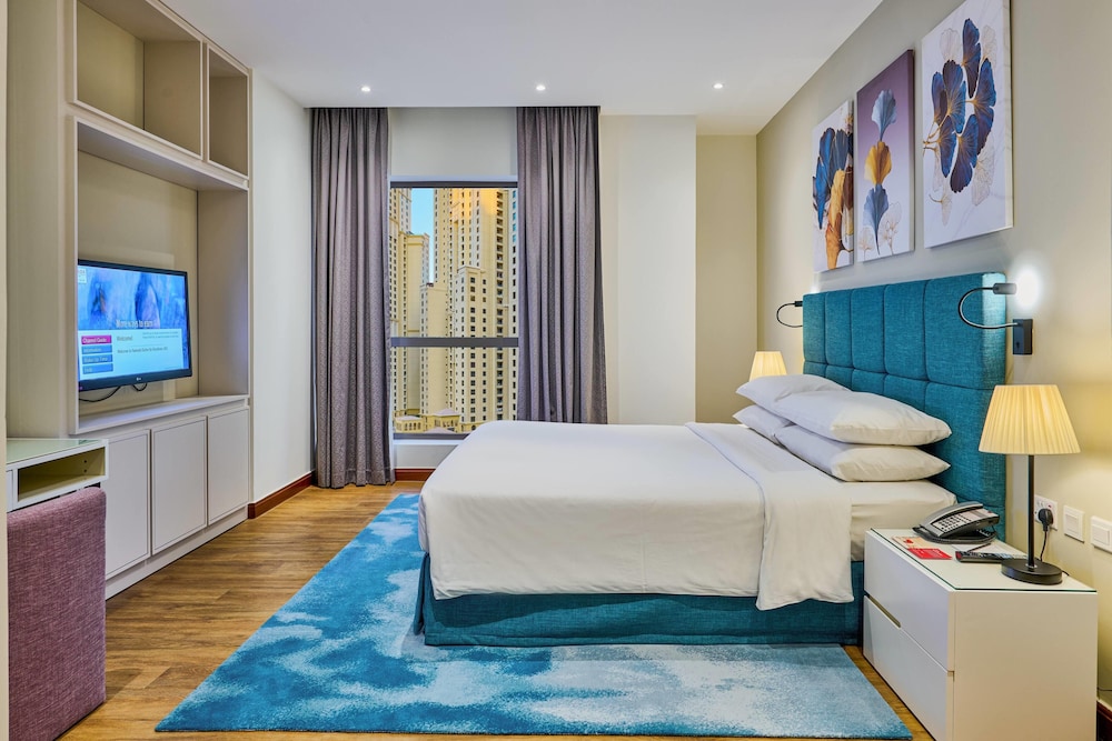 Ramada Hotel and Suites by Wyndham Dubai JBR — Hotel rooms in Dubai