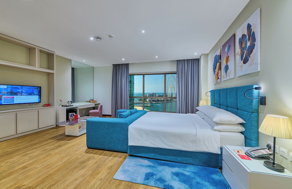 Ramada Hotel and Suites by Wyndham Dubai JBR — Hotel rooms in Dubai