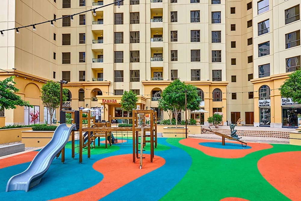 Ramada Hotel and Suites by Wyndham Dubai JBR - zdjęcie 5