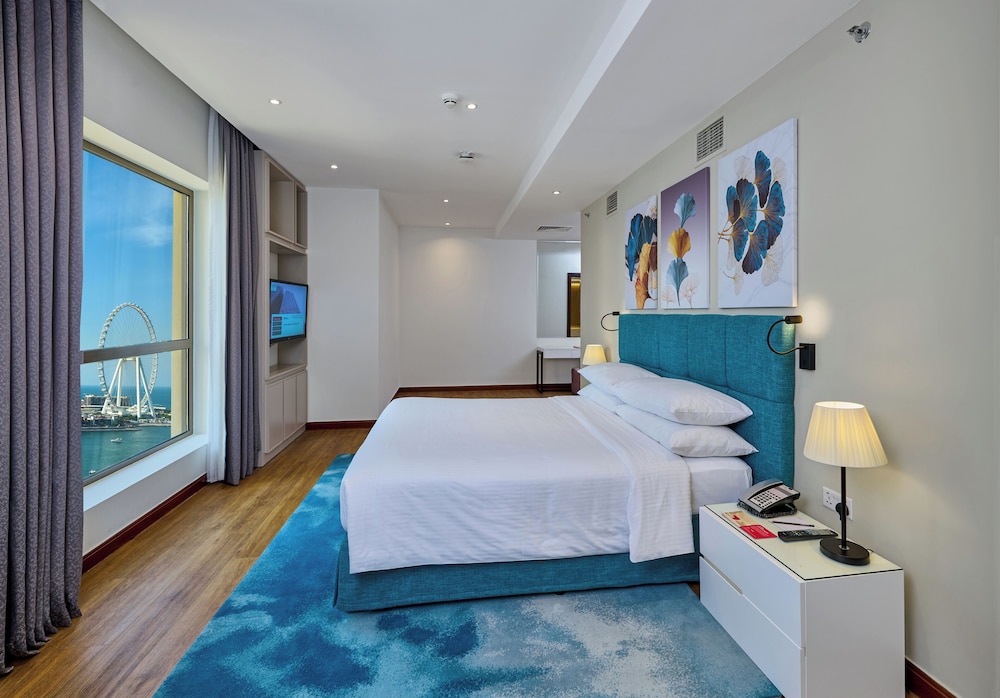 Ramada Hotel and Suites by Wyndham Dubai JBR — Hotel rooms in Dubai
