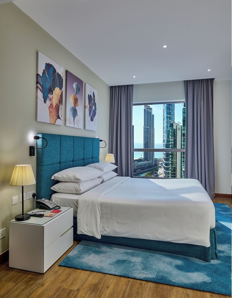 Ramada Hotel and Suites by Wyndham Dubai JBR - zdjęcie 4