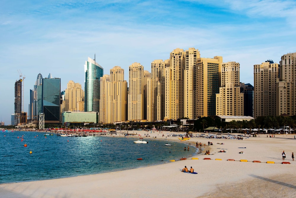 Ramada Hotel and Suites by Wyndham Dubai JBR — Beach in Dubai