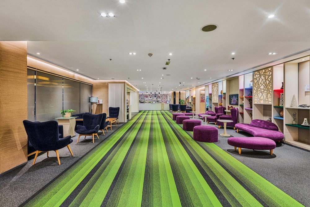 Ramada Hotel and Suites by Wyndham Dubai JBR — Hotel building in Dubai