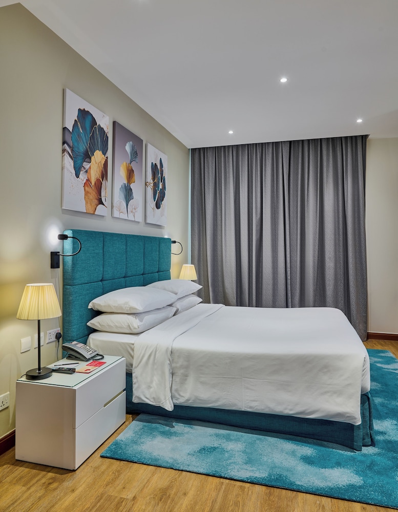 Ramada Hotel and Suites by Wyndham Dubai JBR — Hotel rooms in Dubai