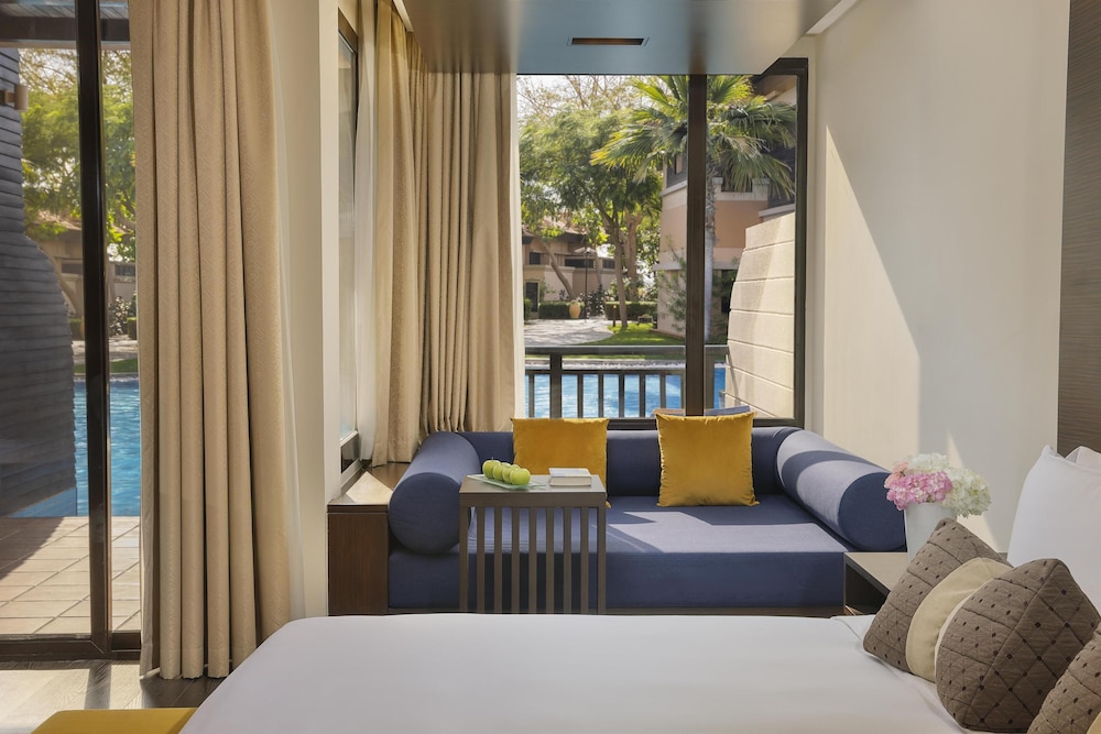 Anantara The Palm Dubai Resort — Hotel rooms in Dubai