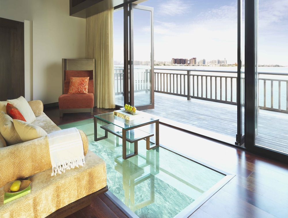 Anantara The Palm Dubai Resort — Hotel rooms in Dubai