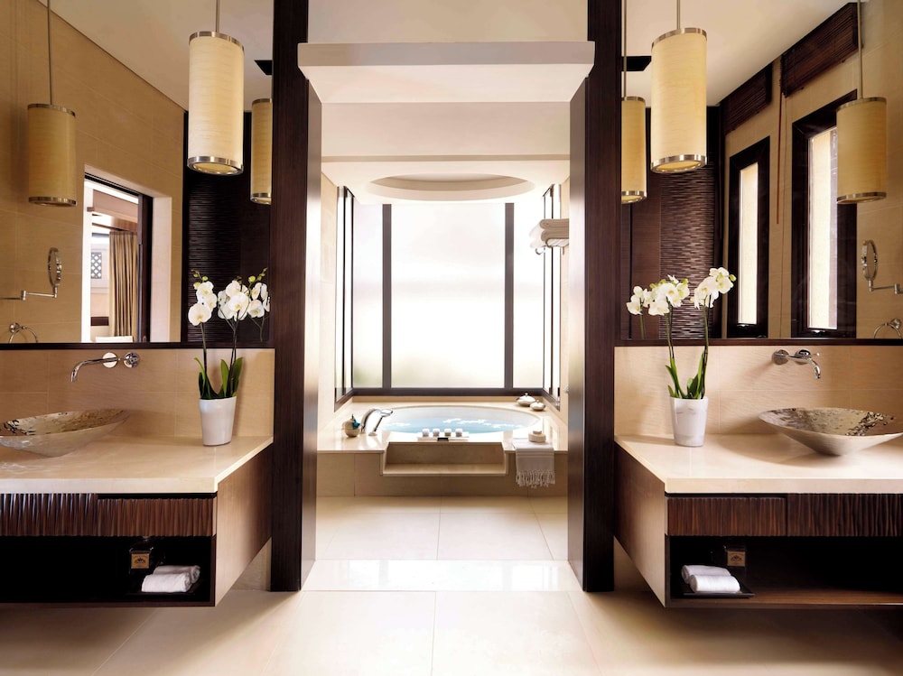 Anantara The Palm Dubai Resort — Hotel rooms in Dubai