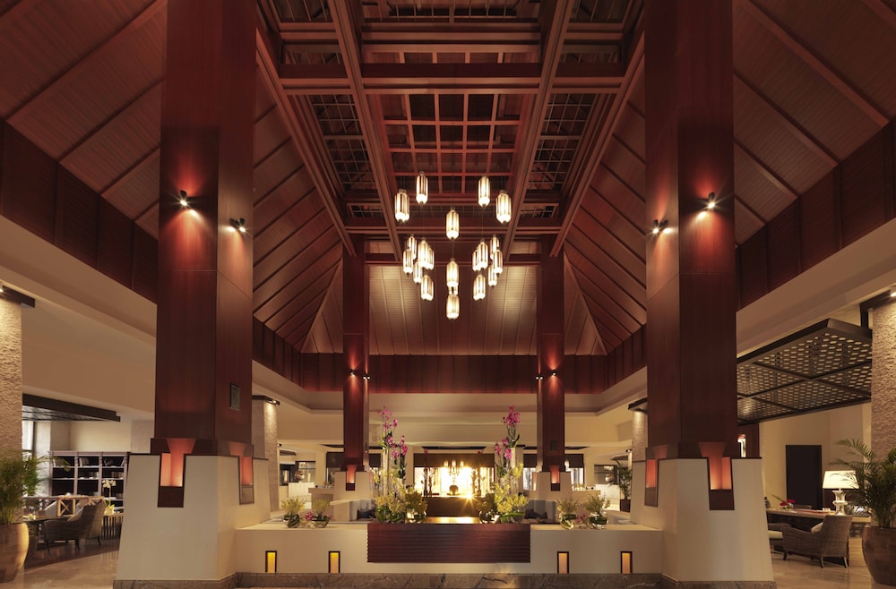 Anantara The Palm Dubai Resort — Hotel building in Dubai