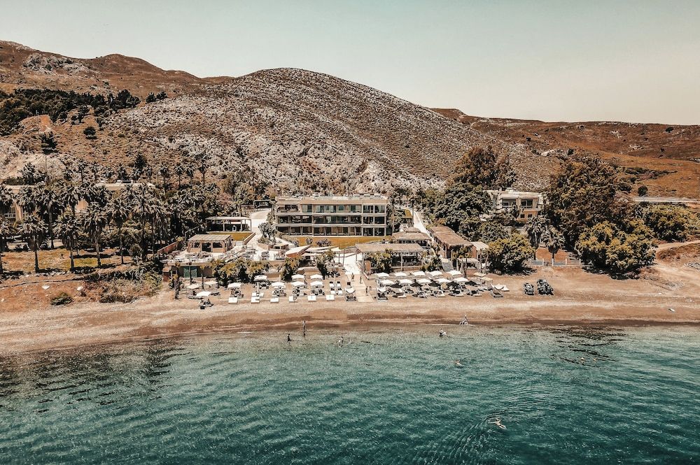 Sagredo Beachfront Retreat & Spa by E-GEO image
