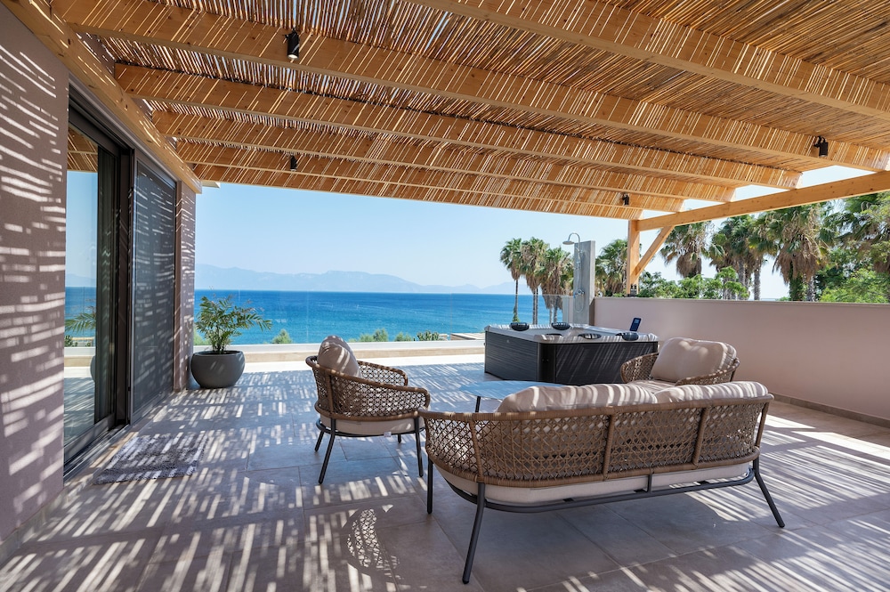 Sagredo Beachfront Retreat & Spa by E-GEO — Spa in Psalidi, South Aegean