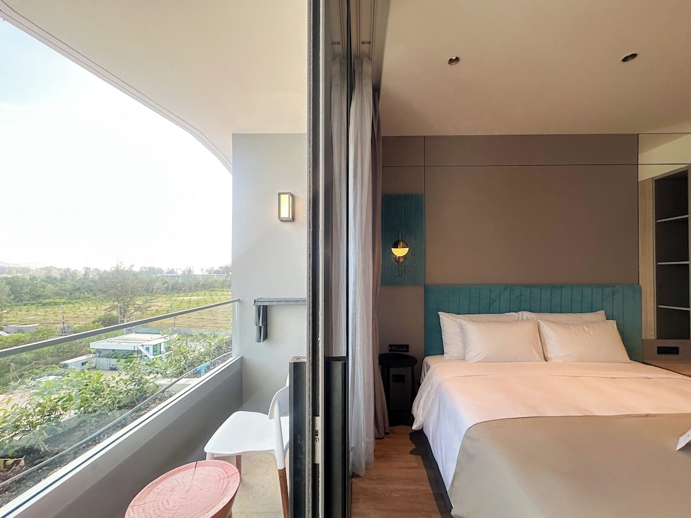 La Green Hotel & Residence — Hotel rooms in Bang Tao Beach, Phuket Province