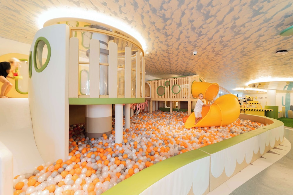 La Green Hotel & Residence — Attractions for children in Bang Tao Beach, Phuket Province