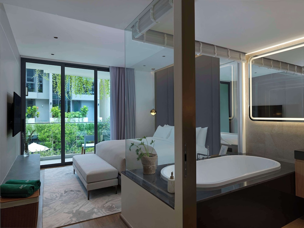 La Green Hotel & Residence — Hotel rooms in Bang Tao Beach, Phuket Province