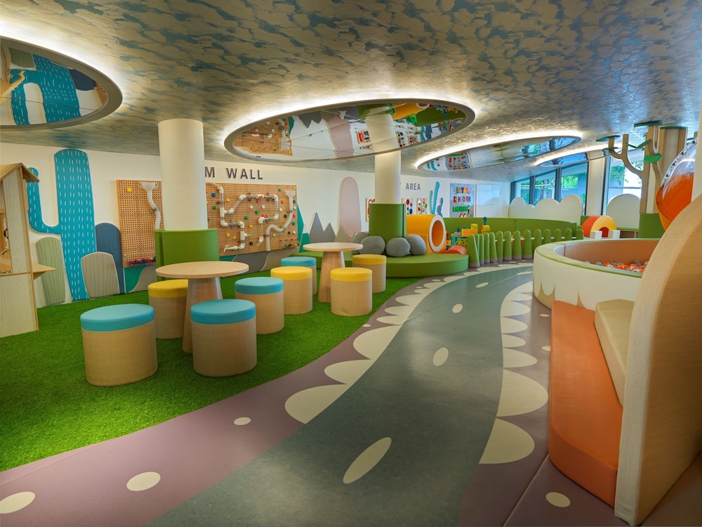 La Green Hotel & Residence — Attractions for children in Bang Tao Beach, Phuket Province