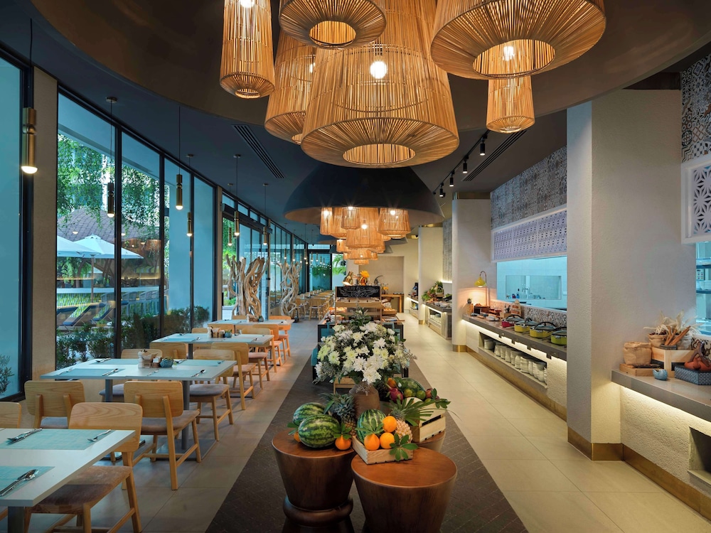 La Green Hotel & Residence — Restaurant & bars in Bang Tao Beach, Phuket Province