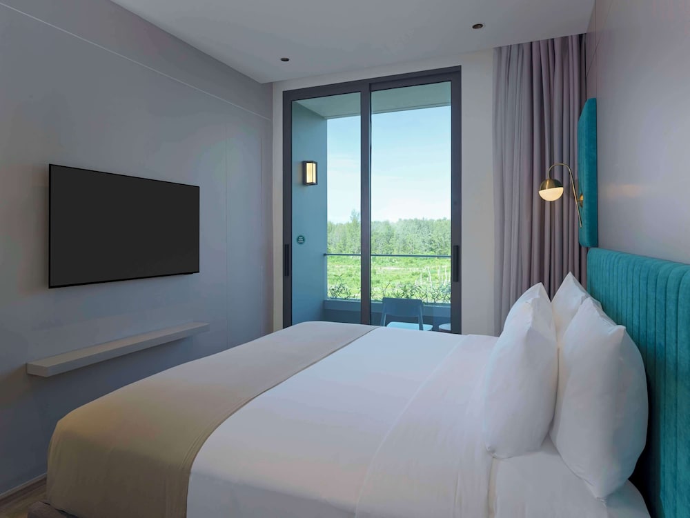 La Green Hotel & Residence — Hotel rooms in Bang Tao Beach, Phuket Province
