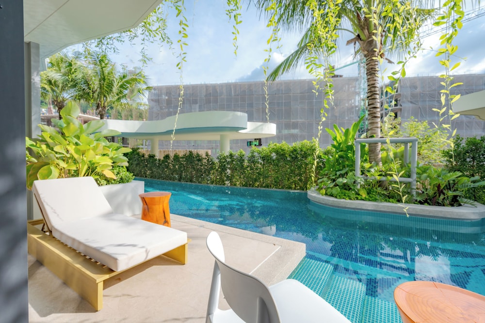 La Green Hotel & Residence — Swimming pool in Bang Tao Beach, Phuket Province