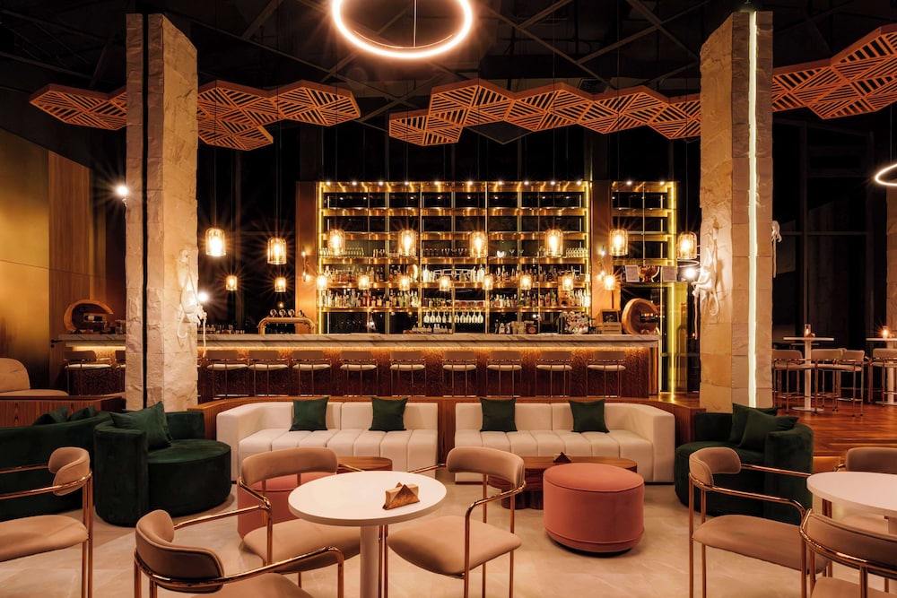 La Green Hotel & Residence — Restaurant & bars in Bang Tao Beach, Phuket Province