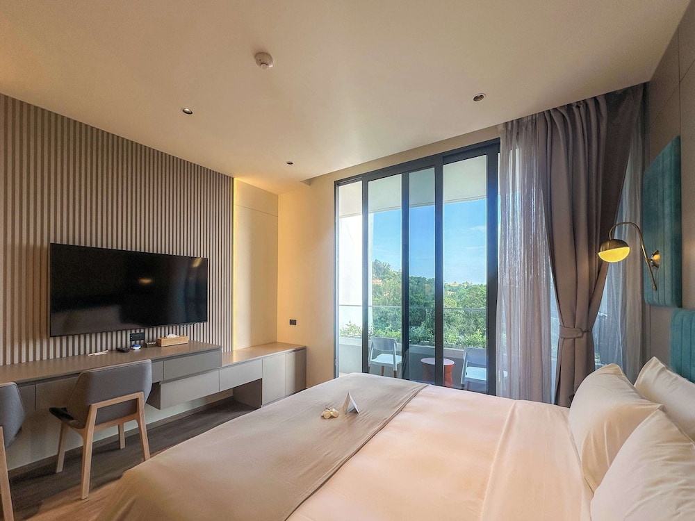La Green Hotel & Residence — Hotel rooms in Bang Tao Beach, Phuket Province