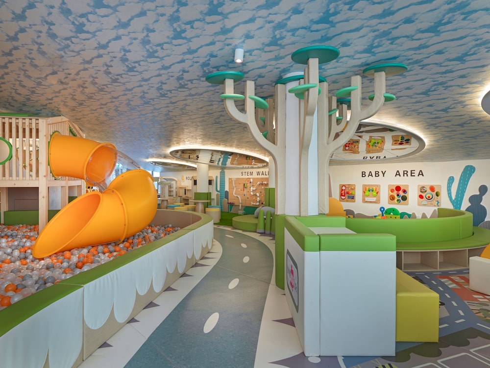 La Green Hotel & Residence — Attractions for children in Bang Tao Beach, Phuket Province