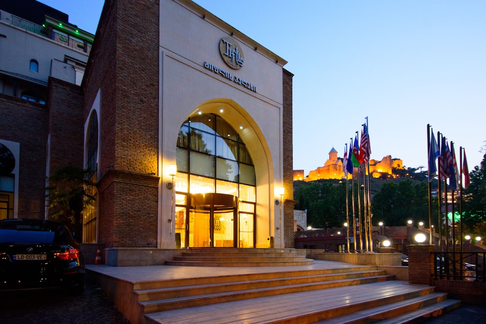 Tiflis Palace - zdjęcie 4