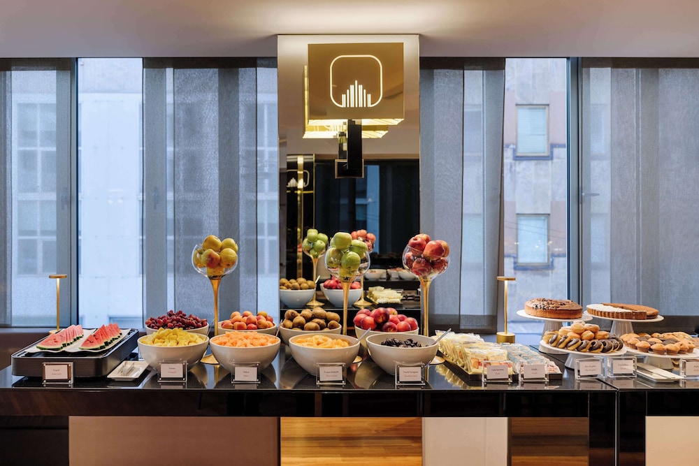 The Square Milano Duomo - Preferred Hotels & Resorts — Restaurant & bars in Milan, Lombardy
