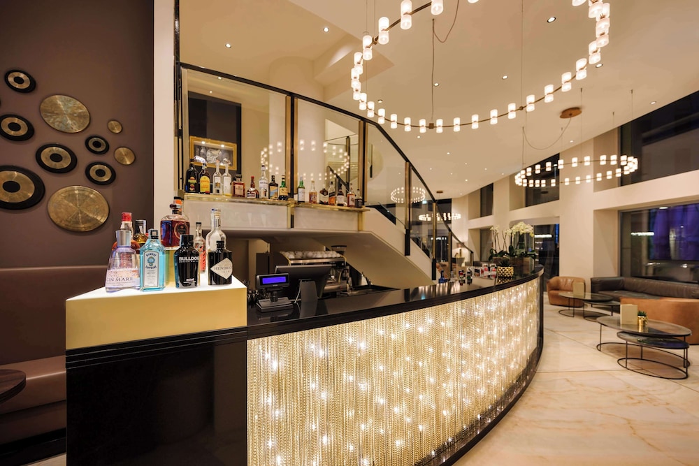 The Square Milano Duomo - Preferred Hotels & Resorts — Restaurant & bars in Milan, Lombardy